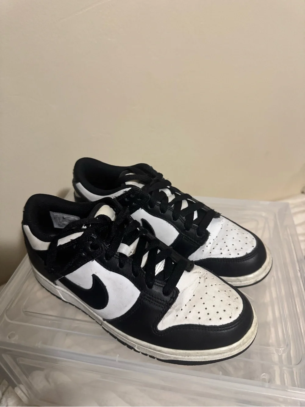 Black & White Low-Top Sneakers - youth